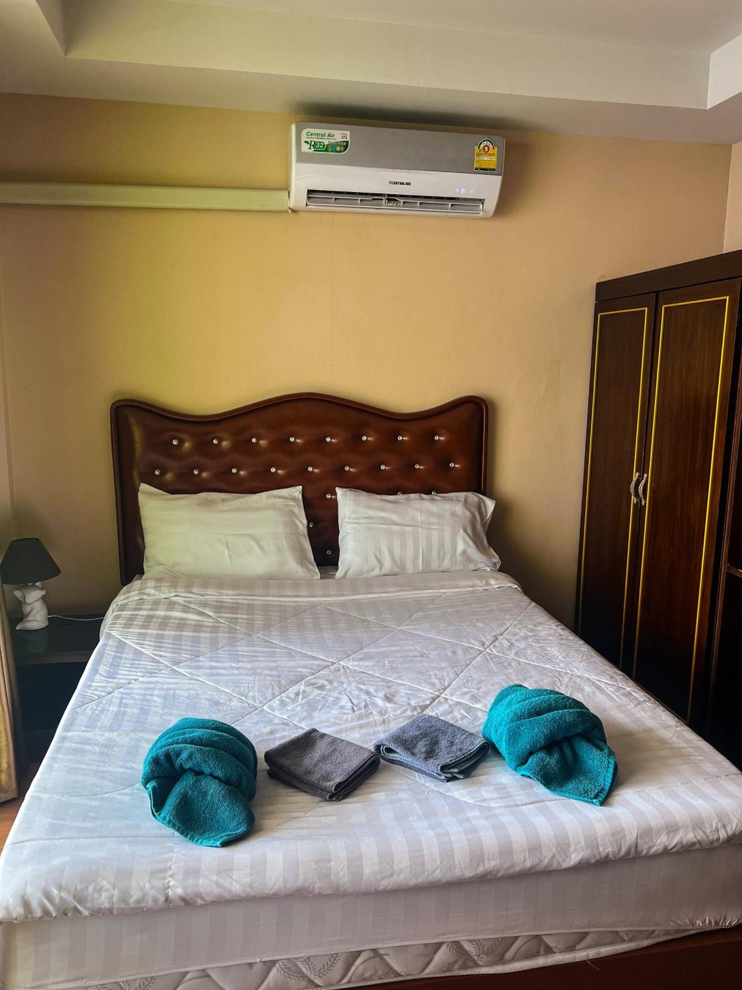Appartement Smyrna à Pattaya Extérieur photo