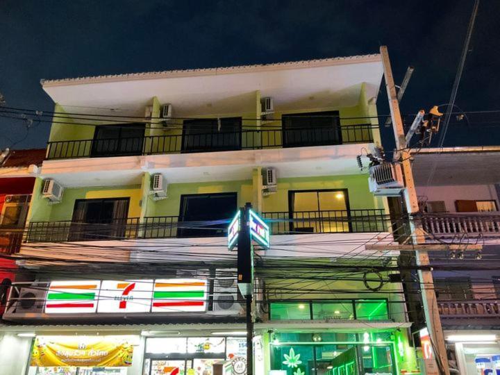 Appartement Smyrna à Pattaya Extérieur photo